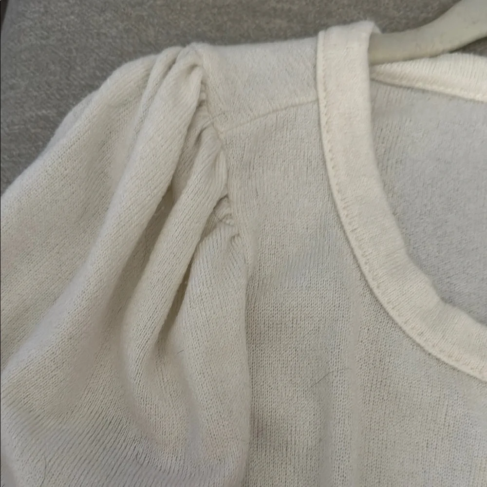 Como Vintage Cream Blouse with Puff Sleeves - Picture 3 of 3
